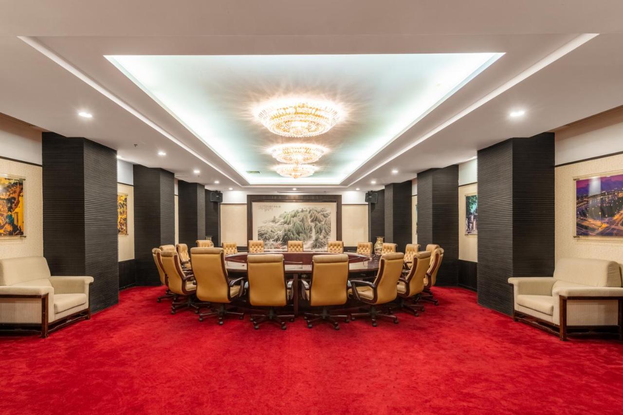 Crowne Plaza Foshan By Ihg - Canton Fair Free Shuttle Bus Eksteriør bilde