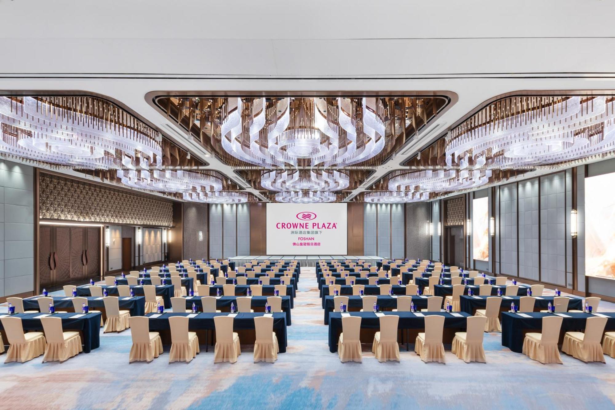 Crowne Plaza Foshan By Ihg - Canton Fair Free Shuttle Bus Eksteriør bilde