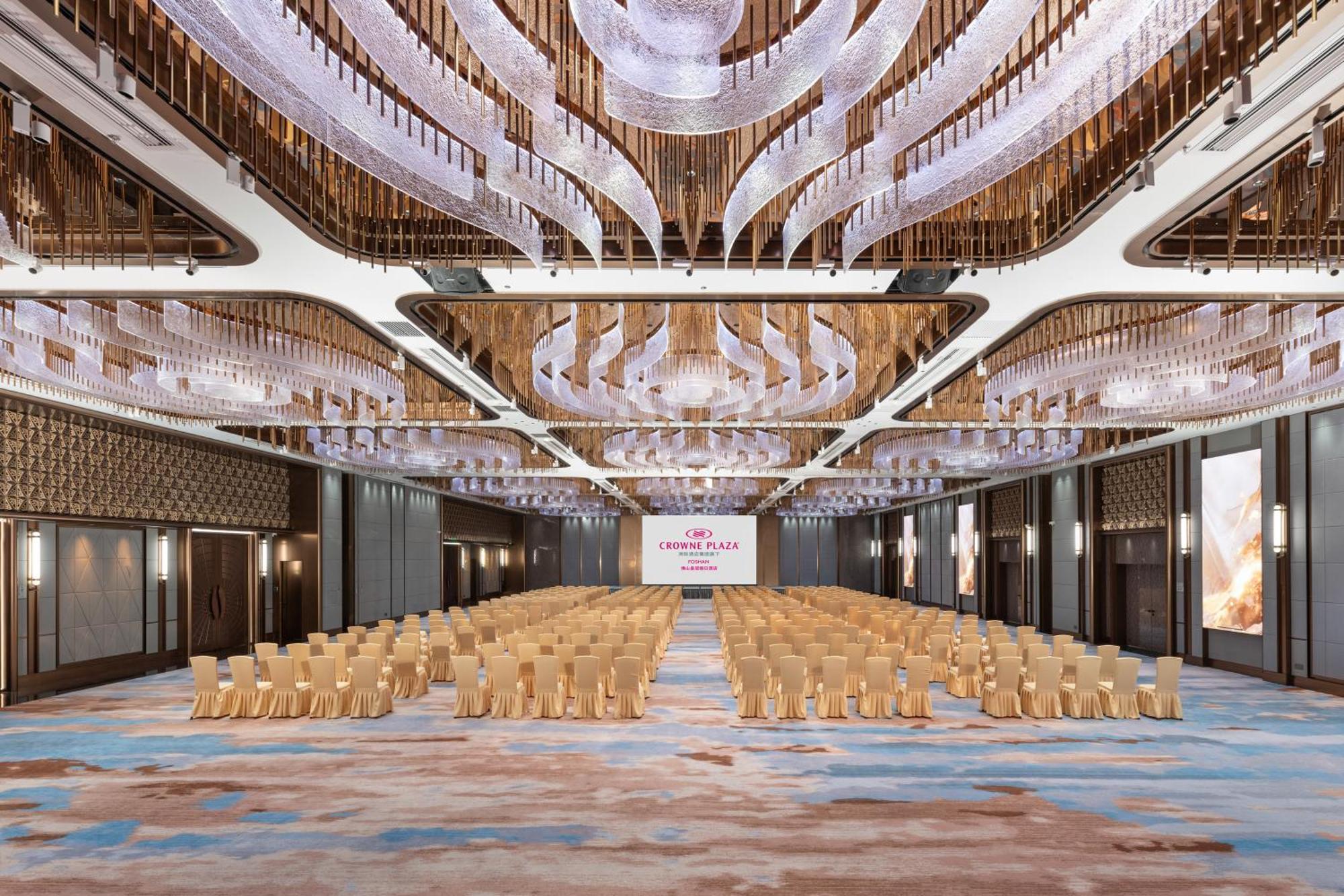 Crowne Plaza Foshan By Ihg - Canton Fair Free Shuttle Bus Eksteriør bilde